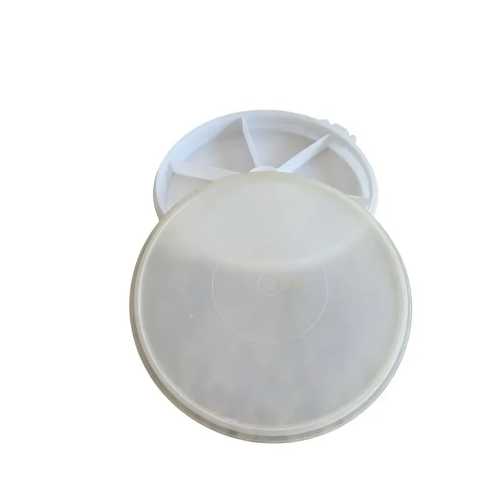 Tupperware serve desserts